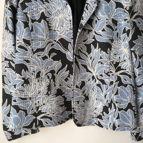 Ellen Tracy Silk and Wool Open Front Blazer Jacket Floral Print Sz 10 - Picture 4 of 15